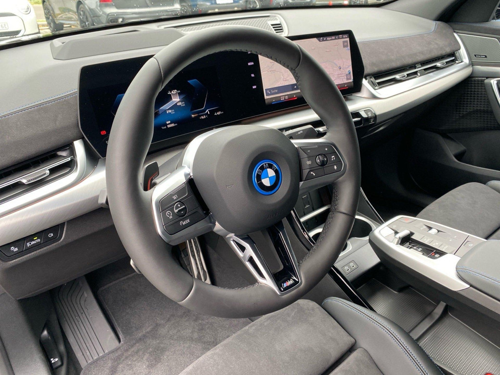 BMW iX2