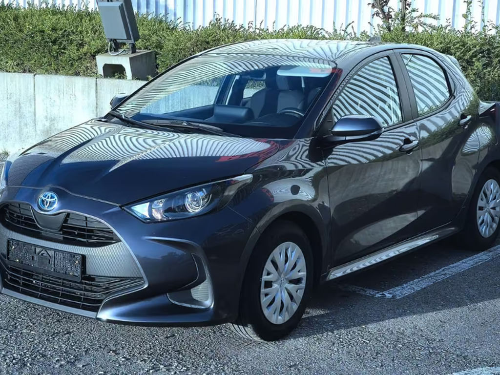 Toyota Yaris Business Hybride