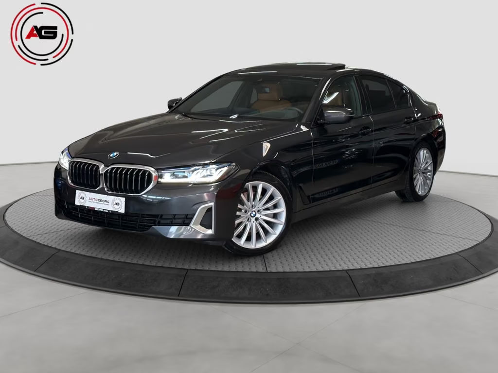BMW 5 Serie 520 Luxury Line Sedan 520d