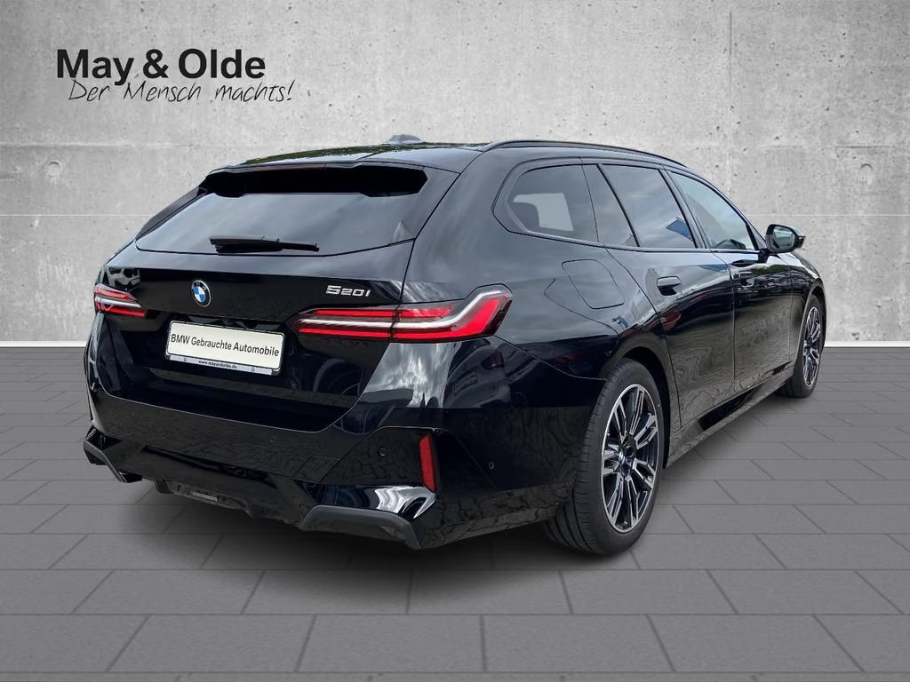 BMW 5 Serie 520 M-Sport Touring 520i