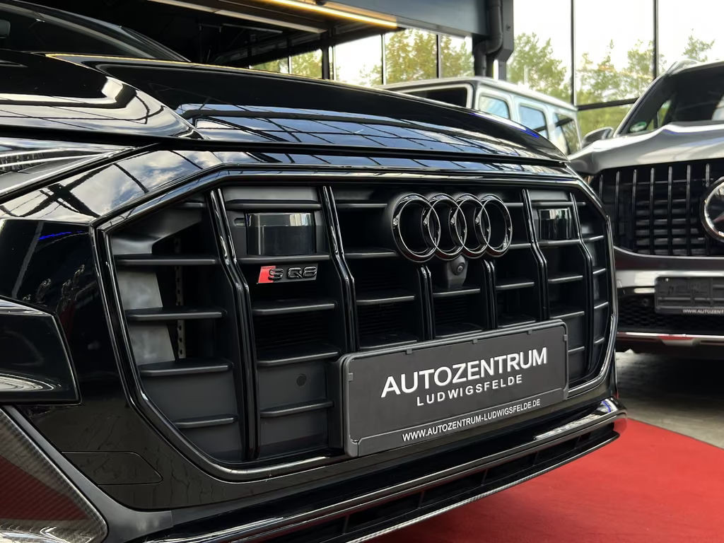 Audi SQ8