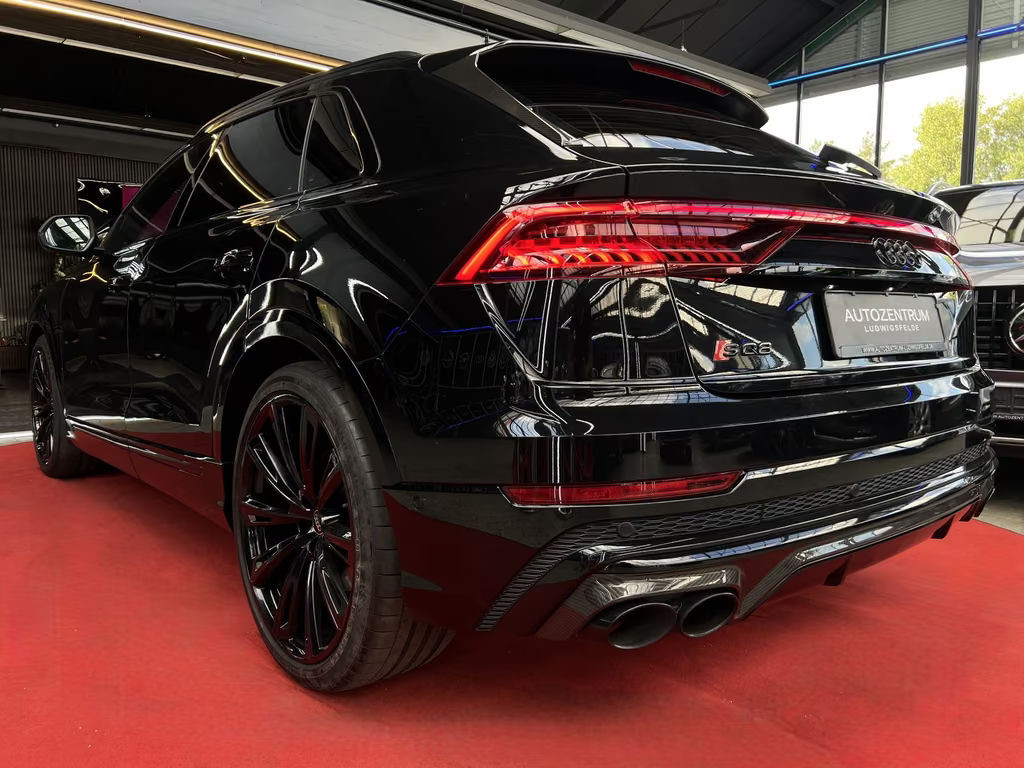 Audi SQ8