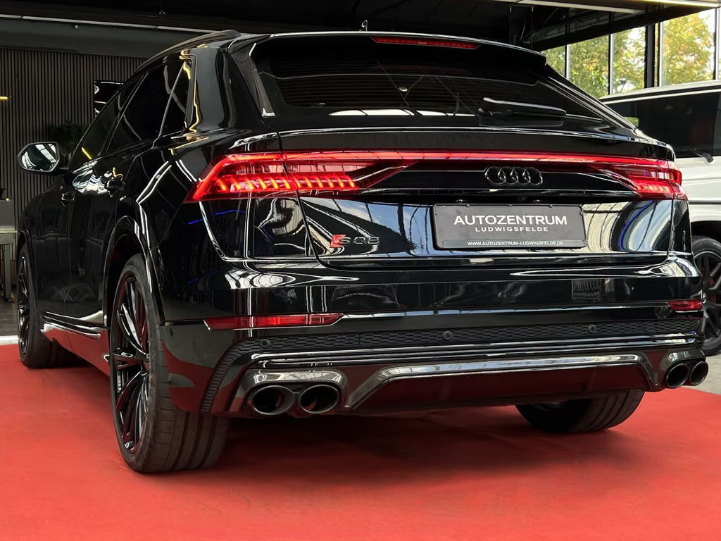 Audi SQ8