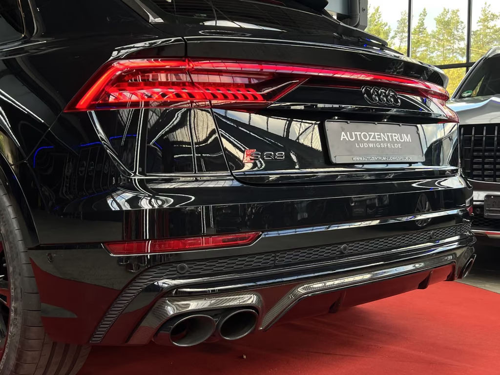 Audi SQ8