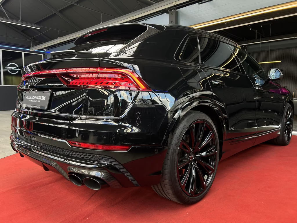 Audi SQ8
