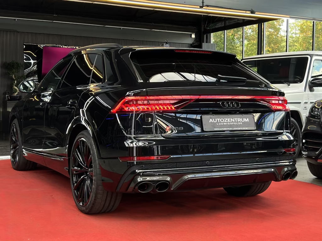 Audi SQ8