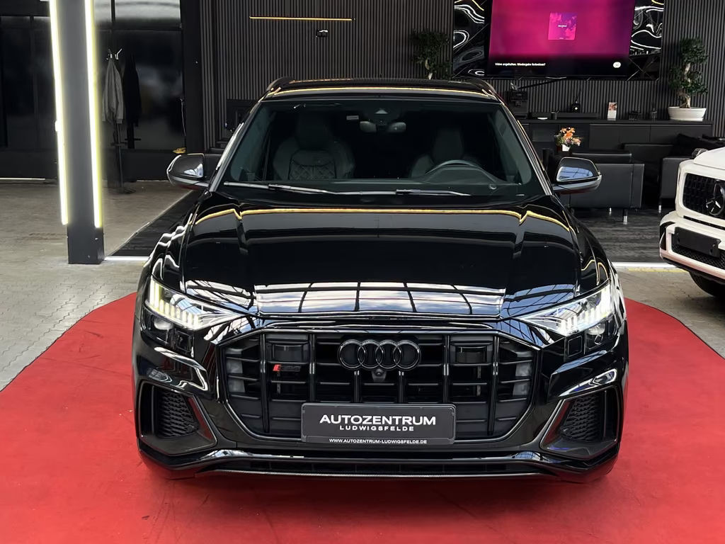 Audi SQ8