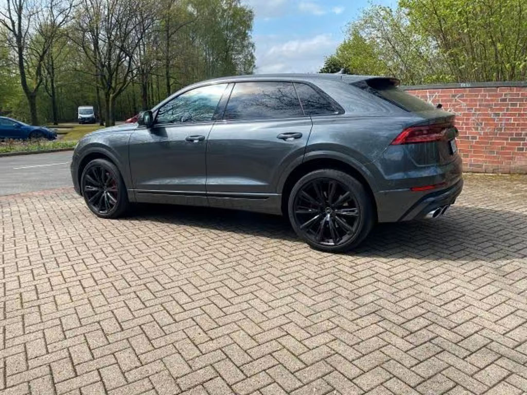 Audi SQ8