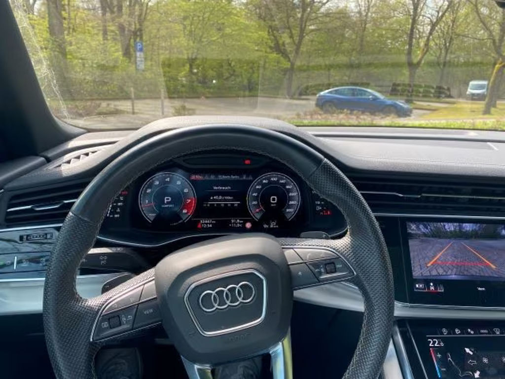 Audi SQ8