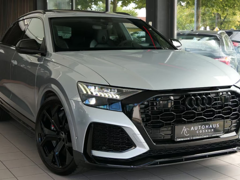 Audi RS Q8