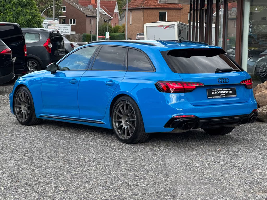 Audi RS4