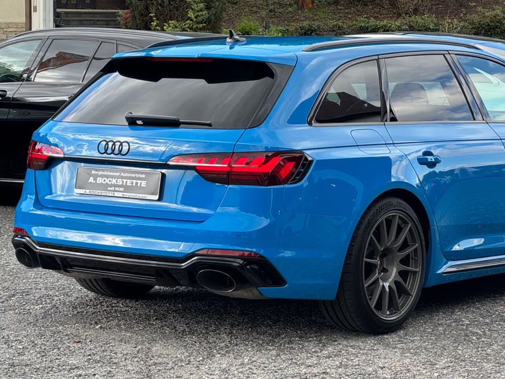 Audi RS4
