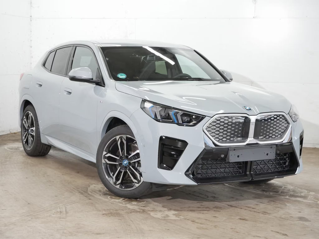 BMW iX2