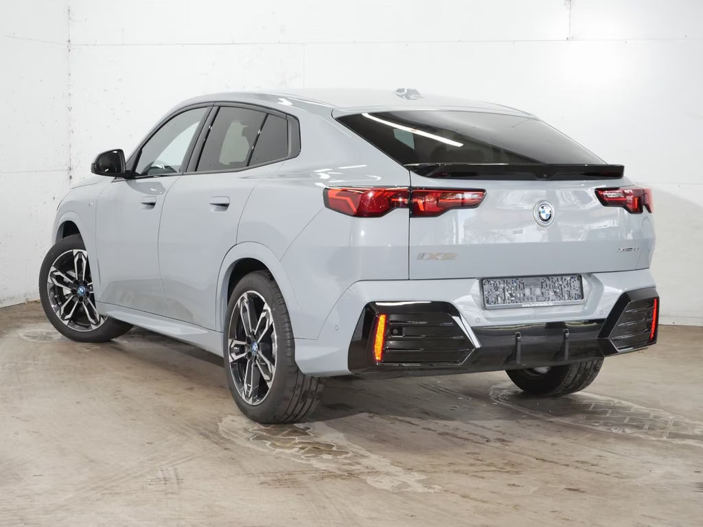 BMW iX2