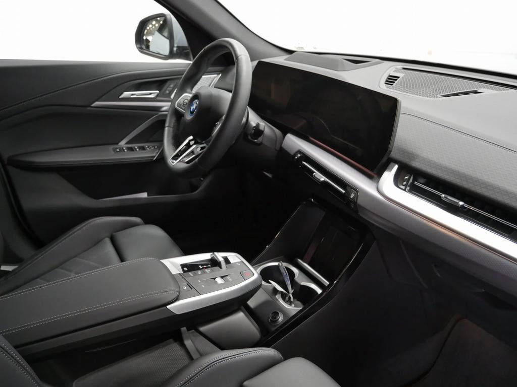 BMW iX2