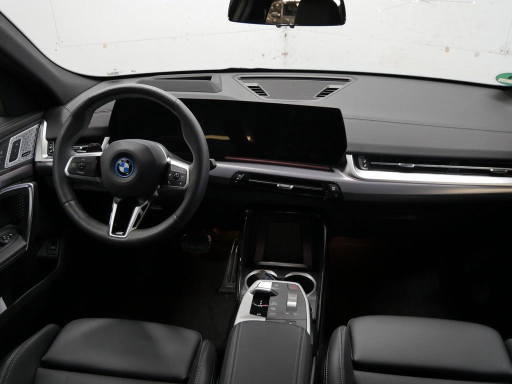 BMW iX2