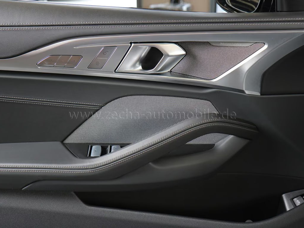 BMW M850