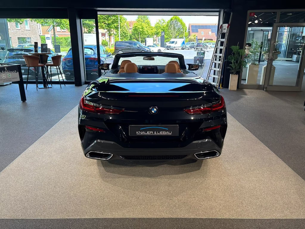 BMW M850