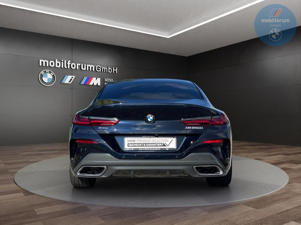 BMW M850