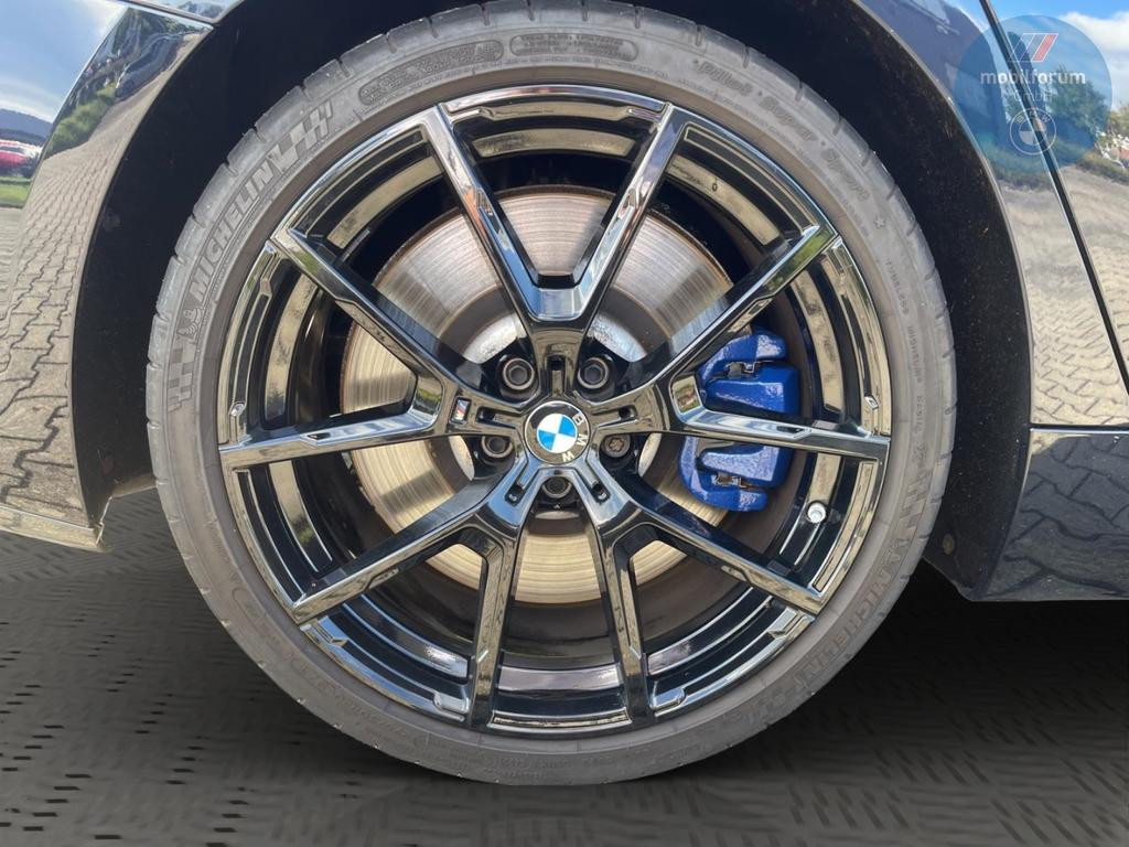 BMW M850