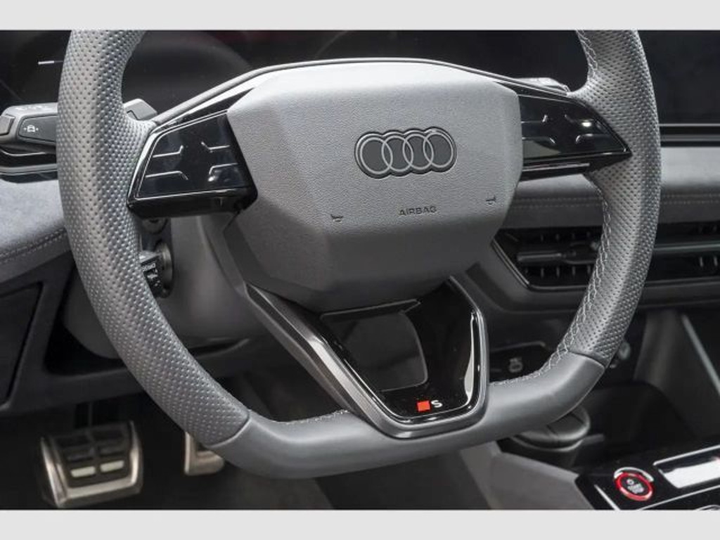 Audi S6 e-tron
