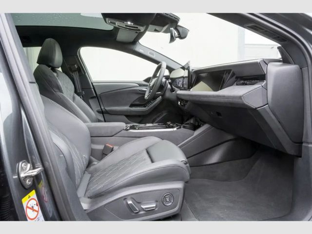 Audi S6 e-tron
