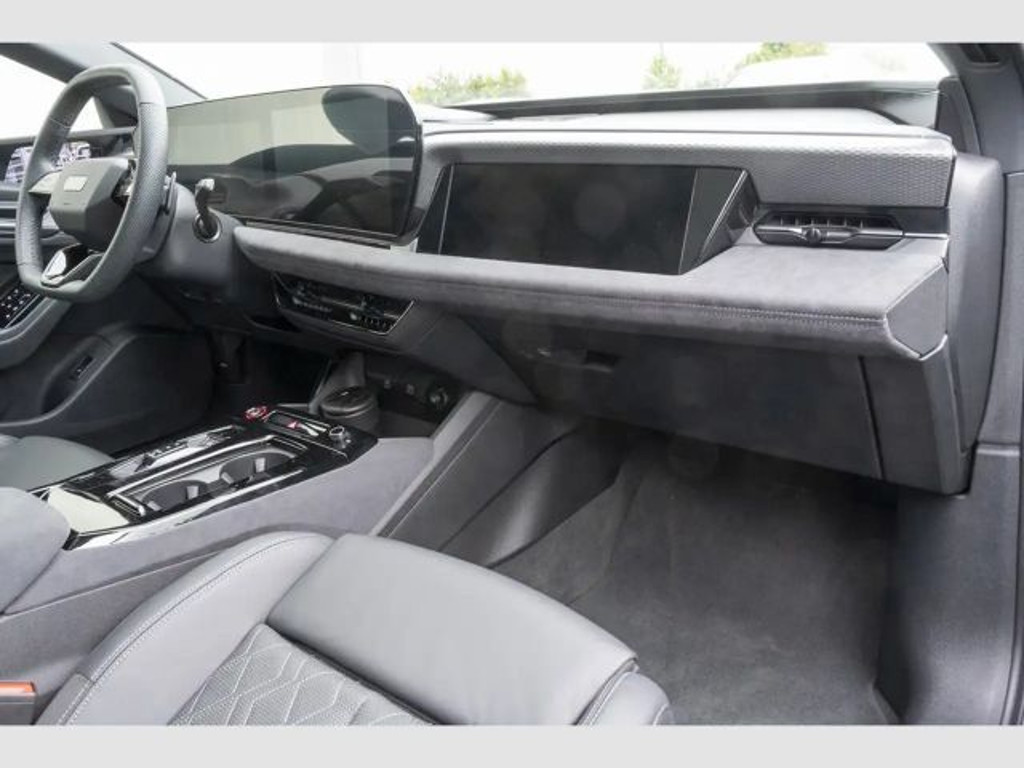 Audi S6 e-tron