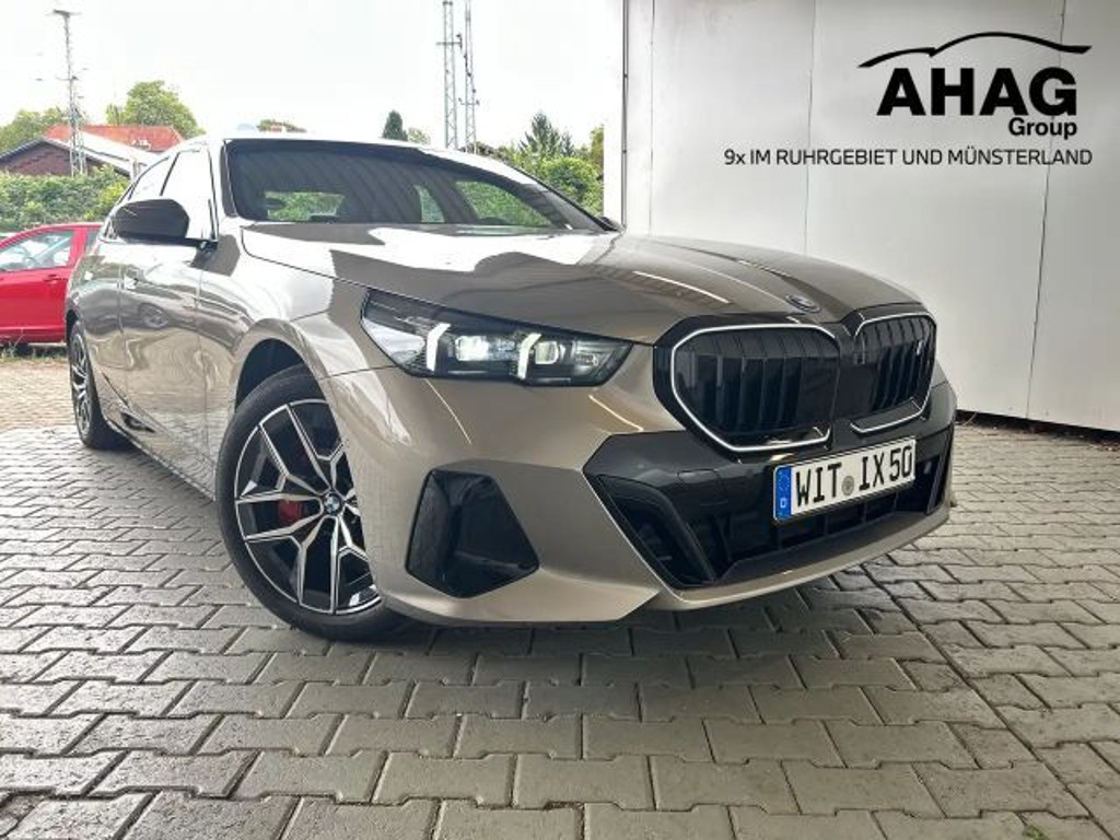 BMW i5