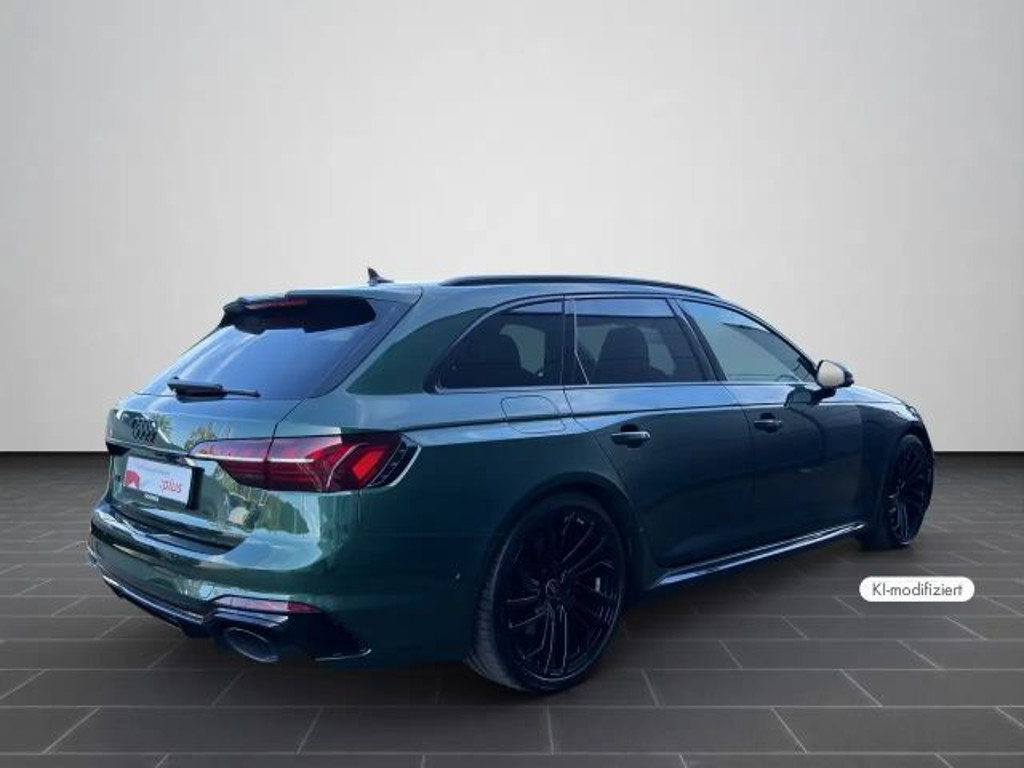 Audi RS4