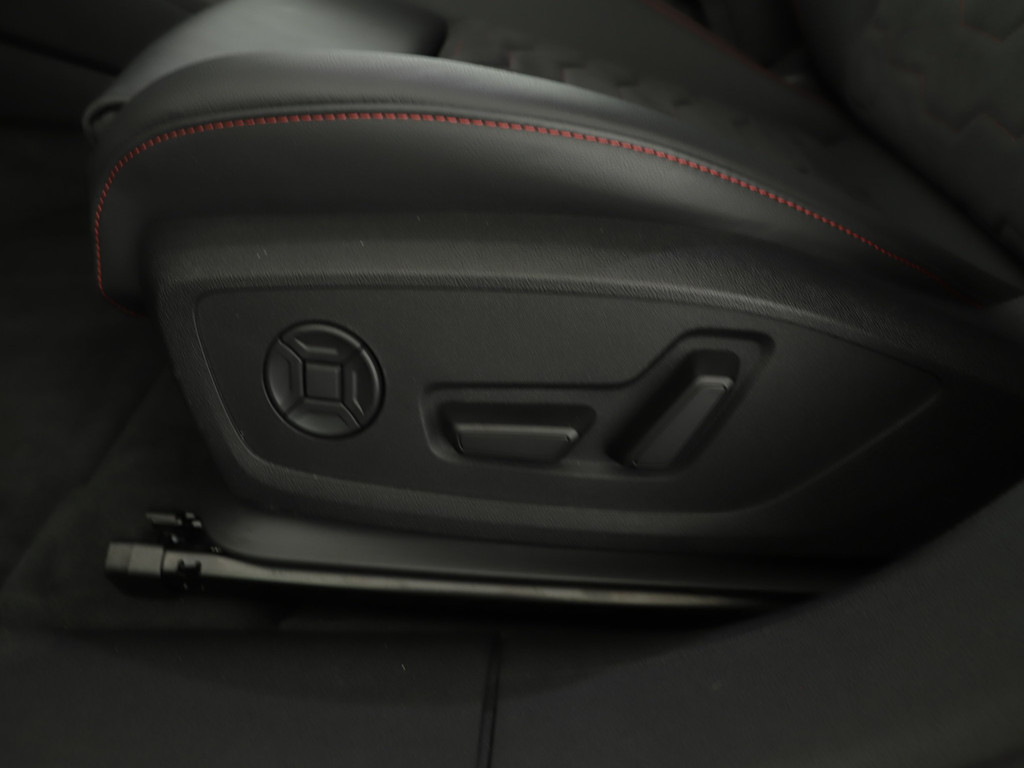 Audi S6 e-tron