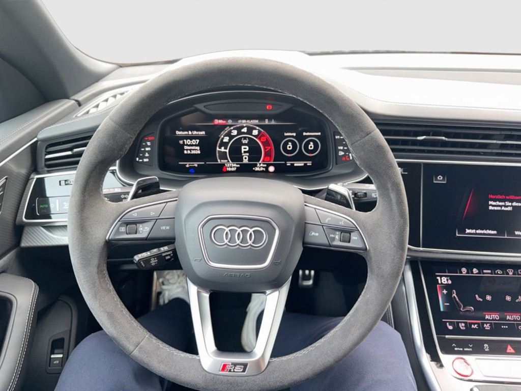 Audi RS Q8