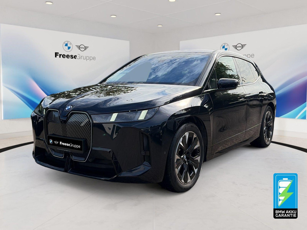 BMW iX xDrive60