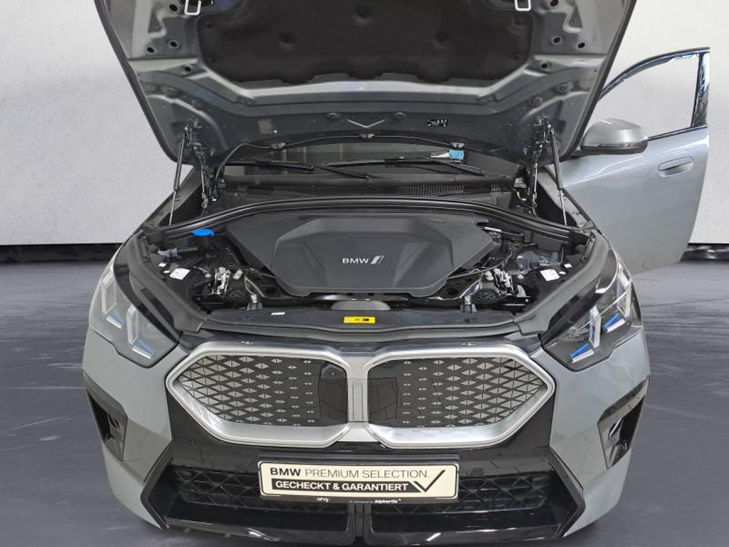 BMW iX2
