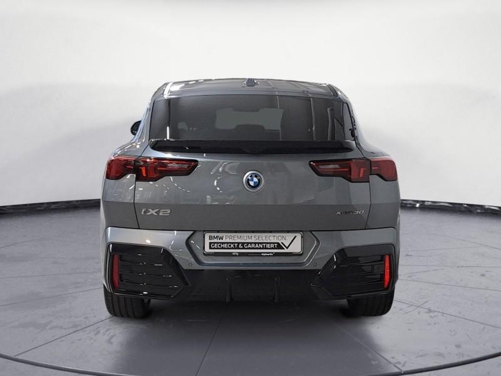 BMW iX2