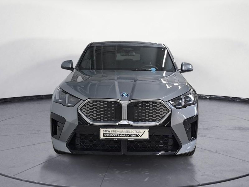 BMW iX2