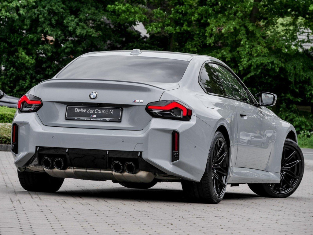 BMW M2