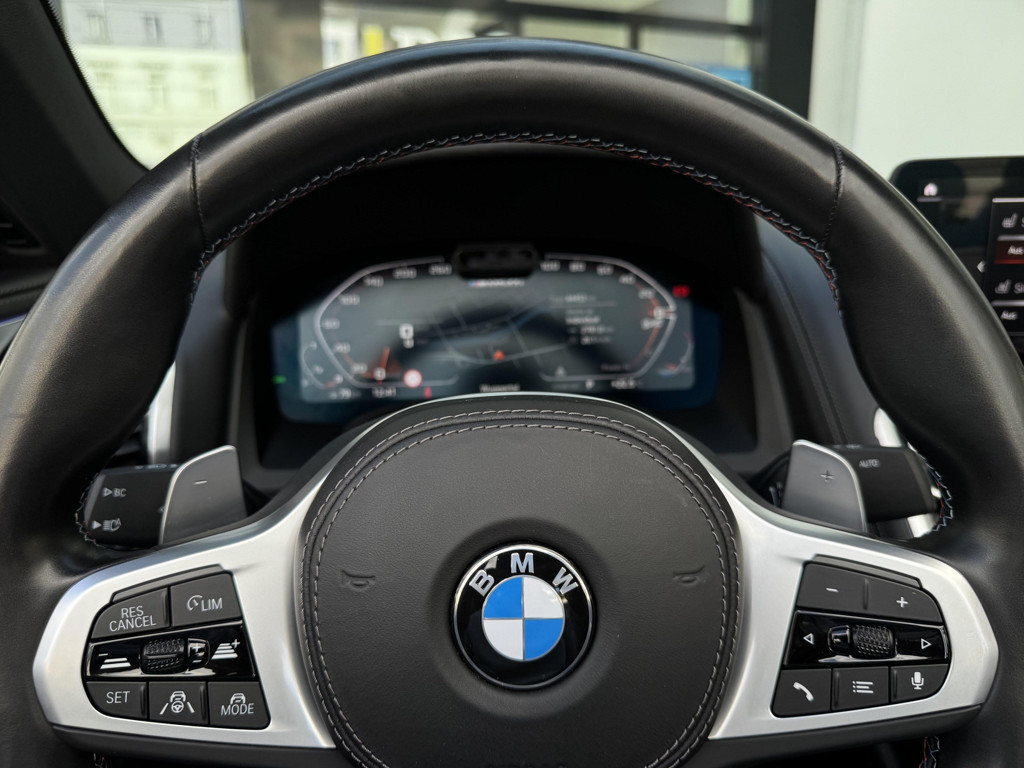 BMW M850