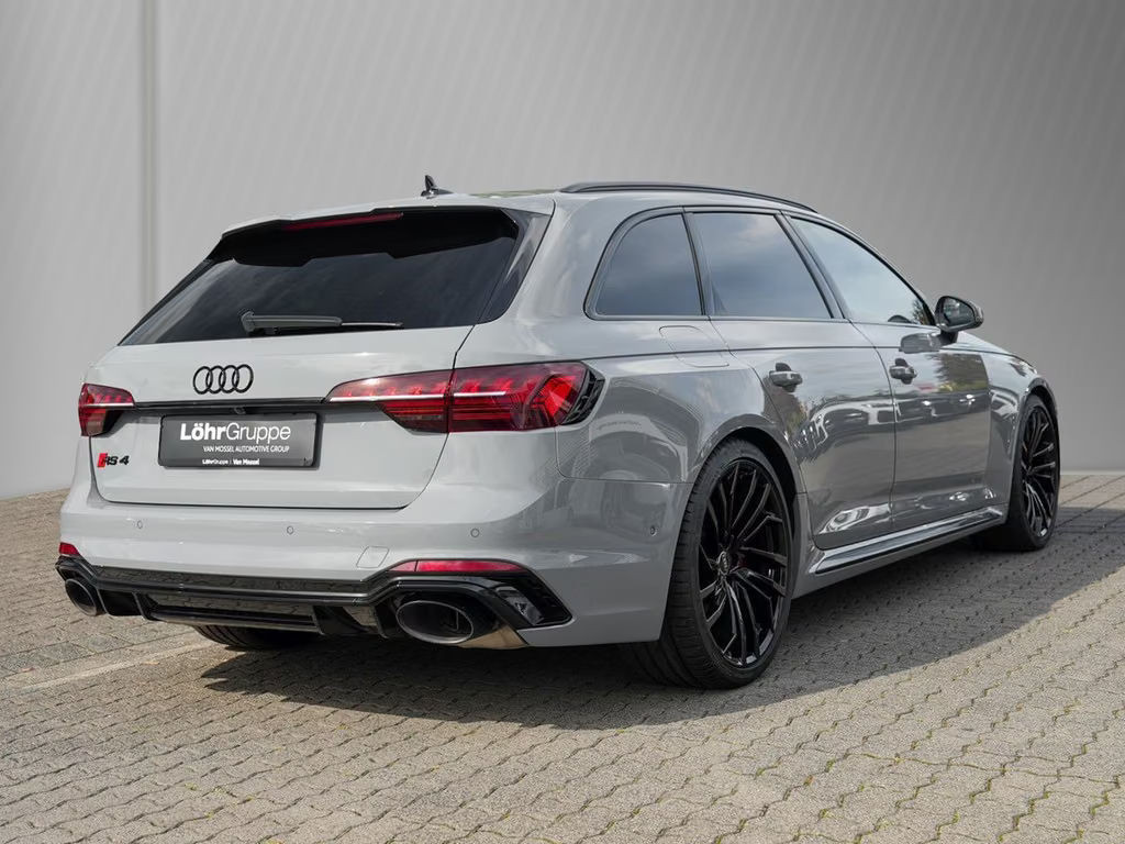 Audi RS4