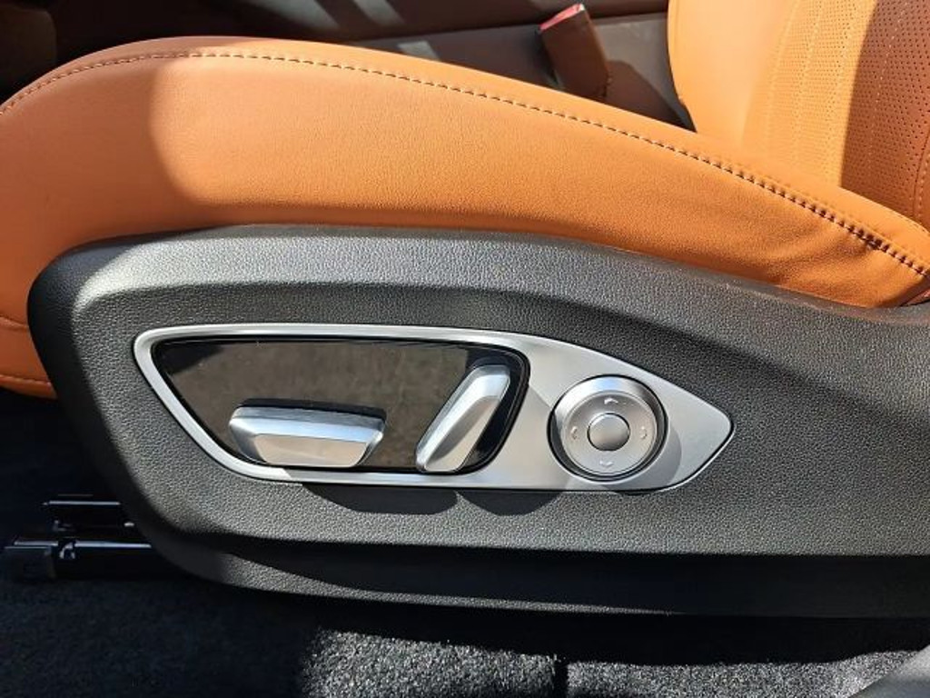 Xpeng G9