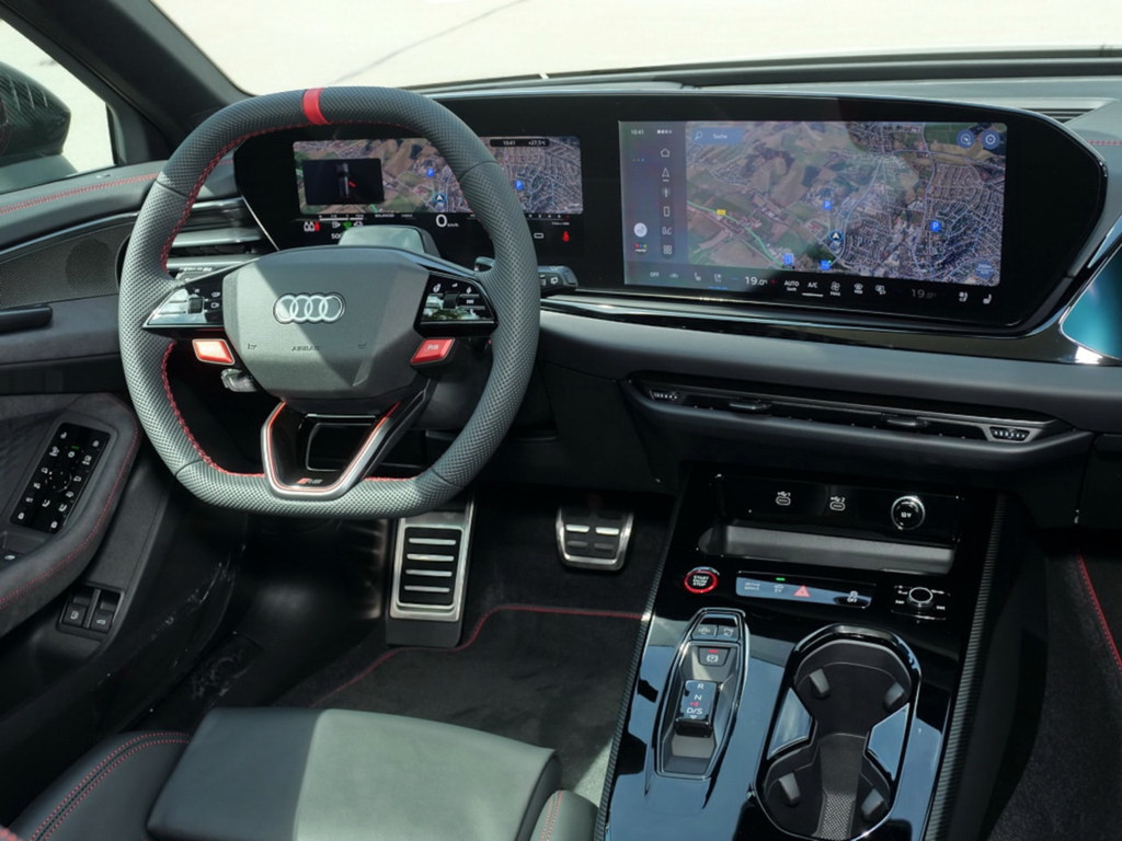 Audi RS5 Avant Quattro