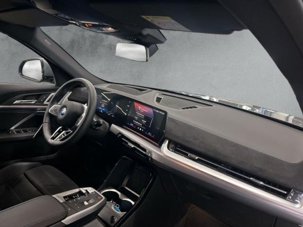 BMW iX2