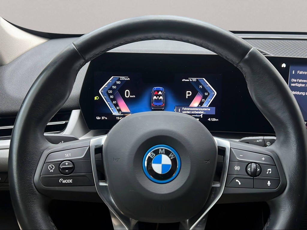 BMW iX1