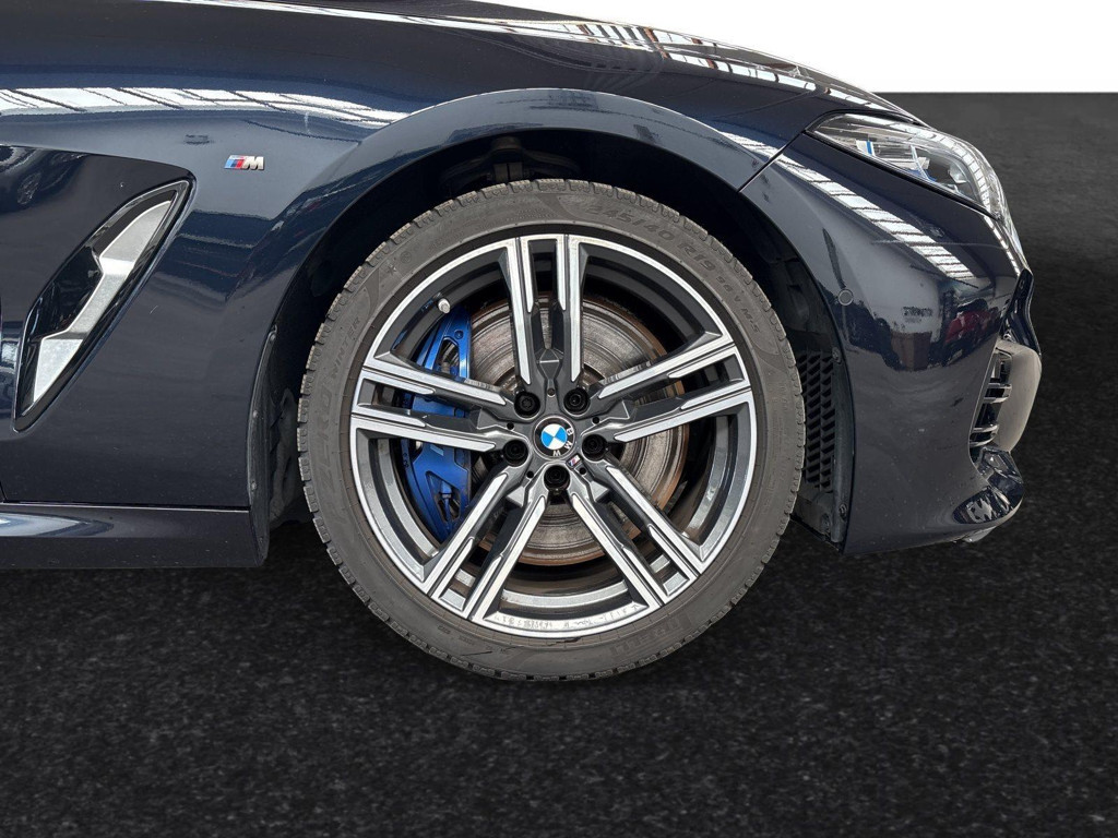 BMW M850