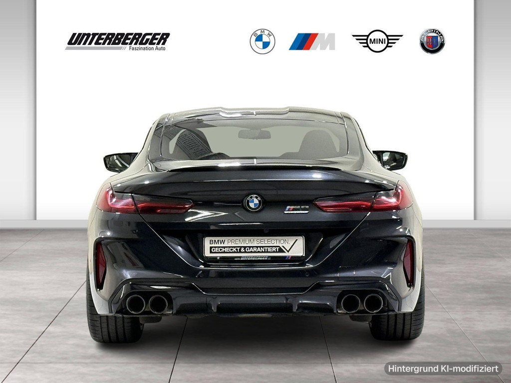 BMW M8
