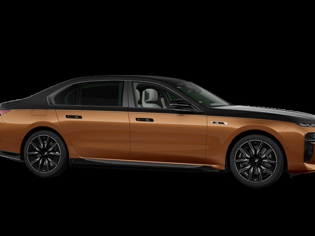 BMW i7