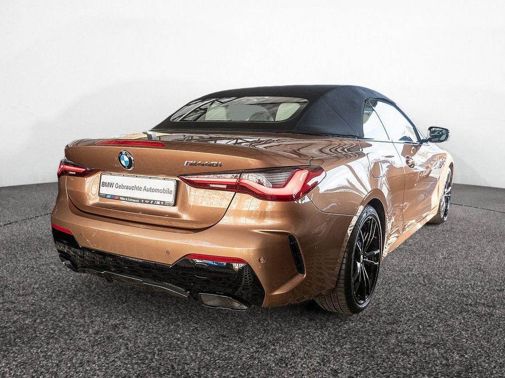 BMW M440