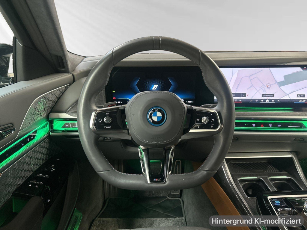 BMW i7