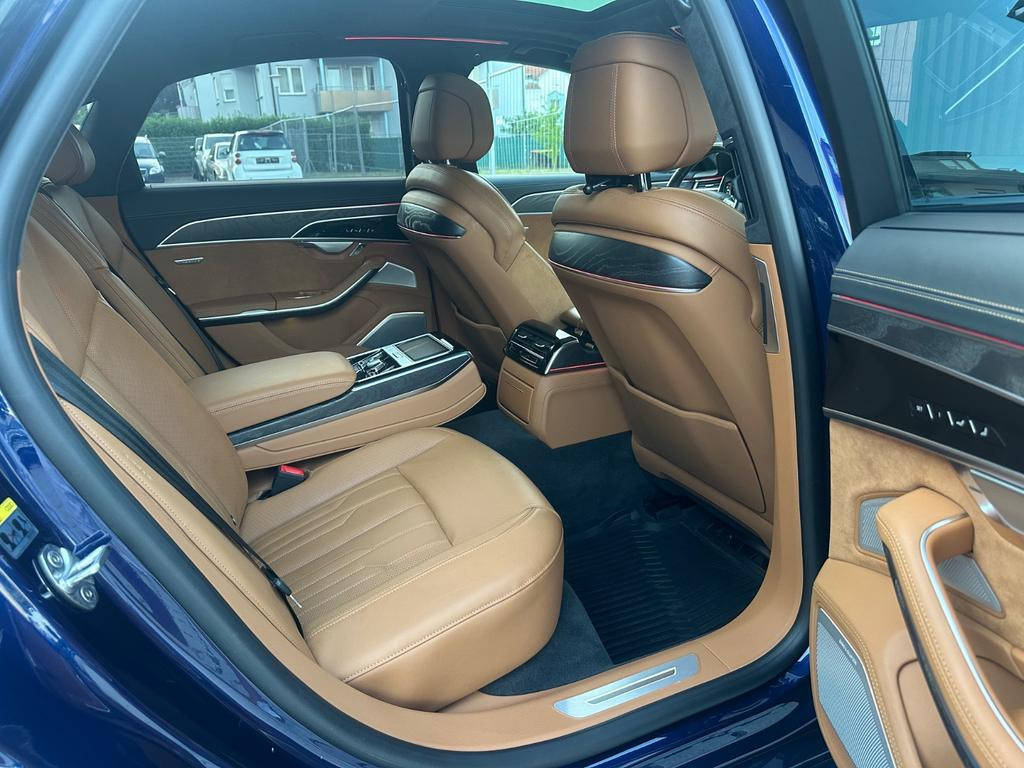 Audi S8