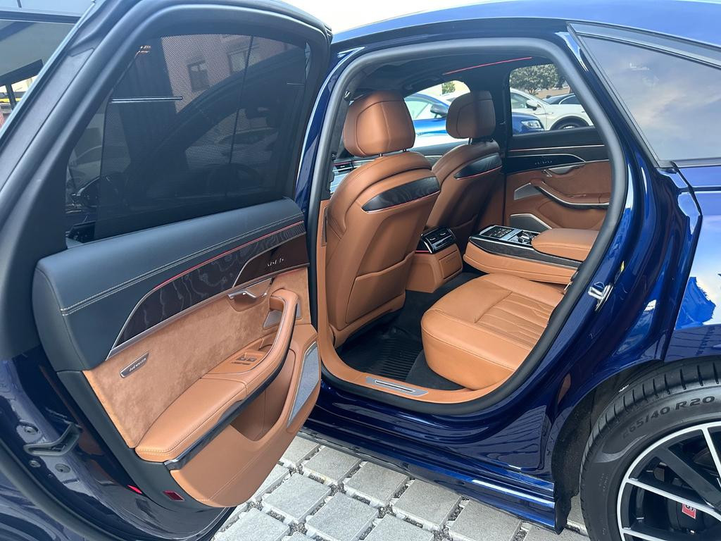 Audi S8