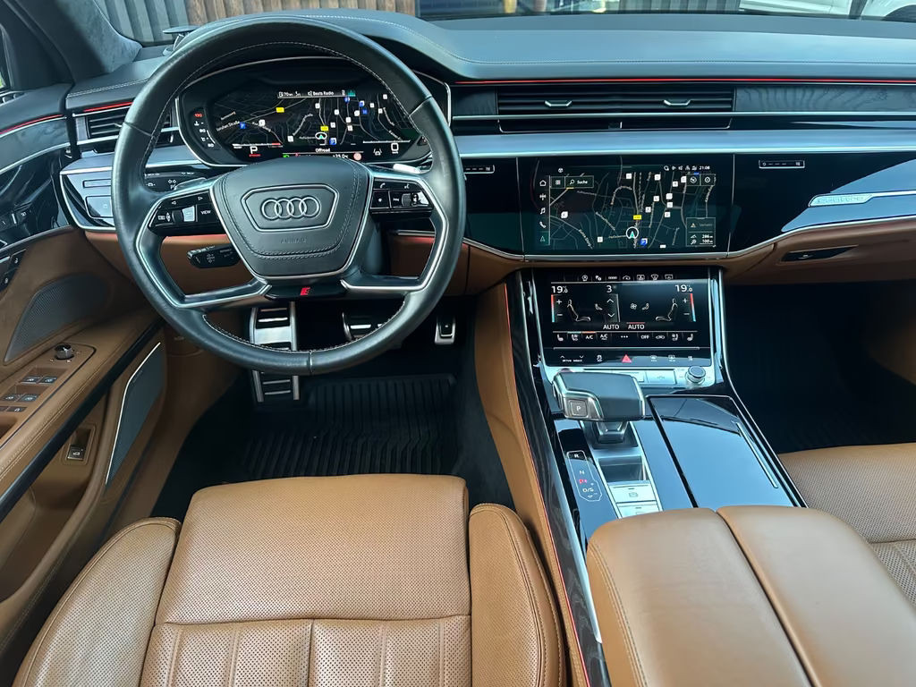 Audi S8